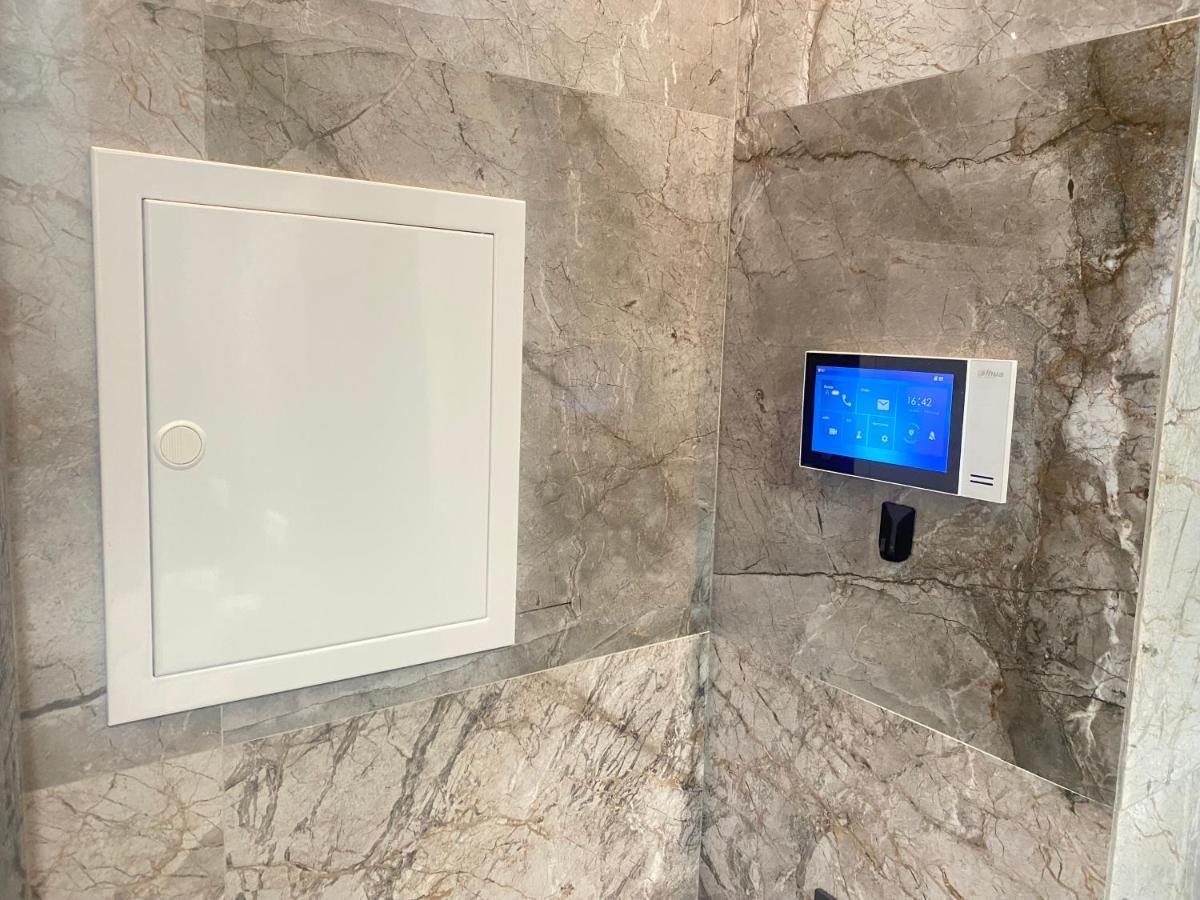 Rentnow Modern Lux Apartment In Centre 키시나우 외부 사진