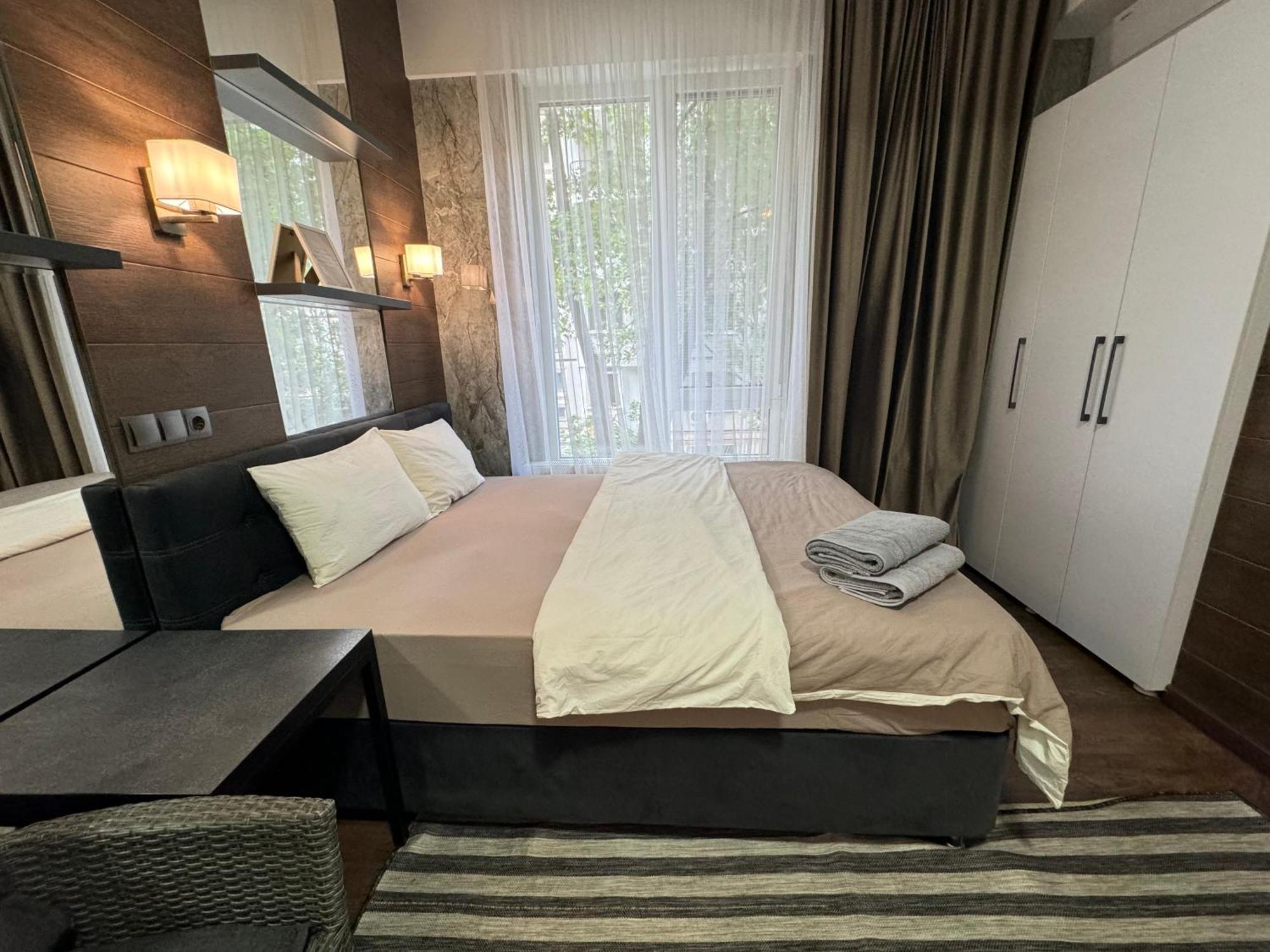 Rentnow Modern Lux Apartment In Centre 키시나우 외부 사진