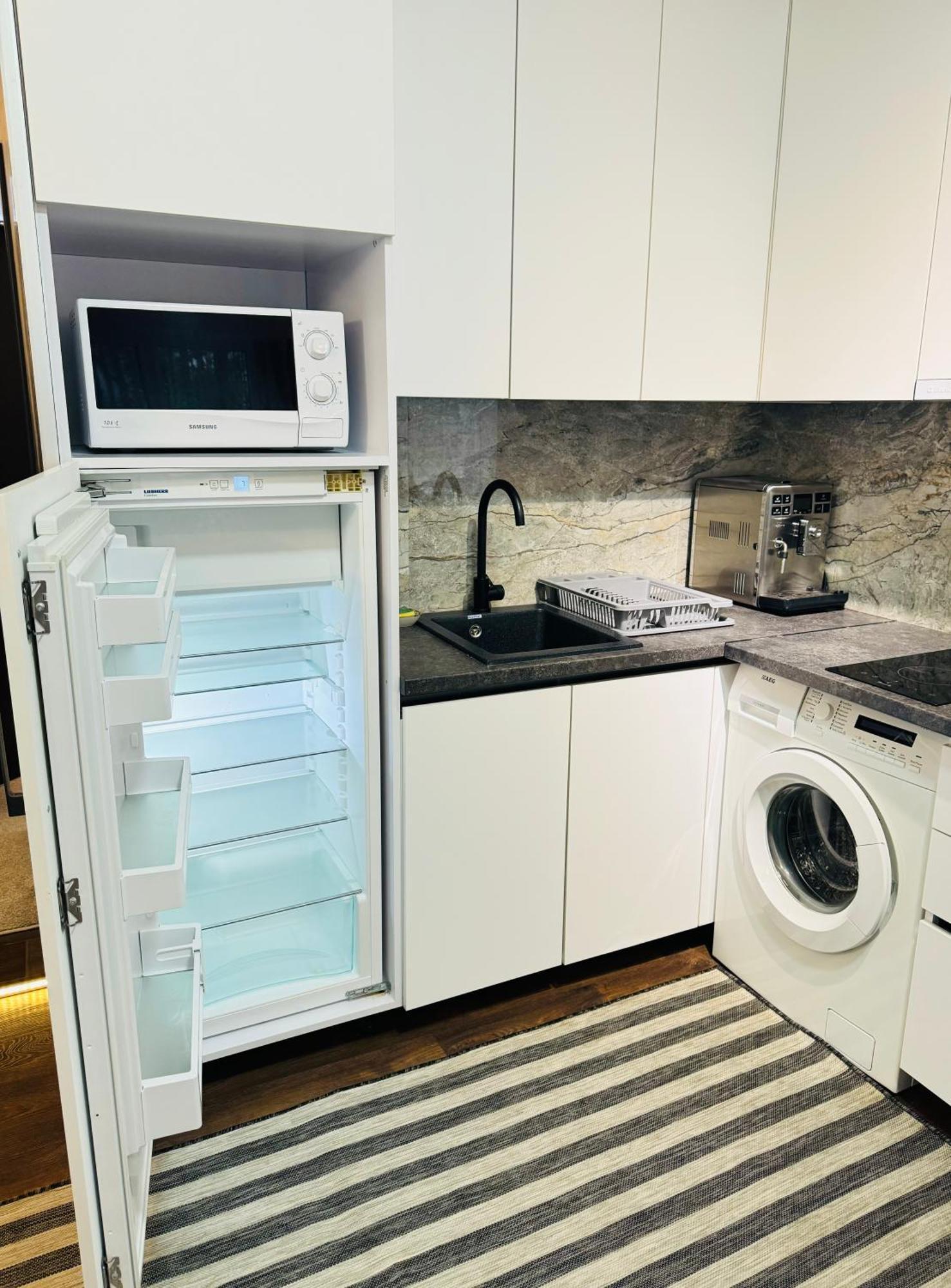 Rentnow Modern Lux Apartment In Centre 키시나우 외부 사진